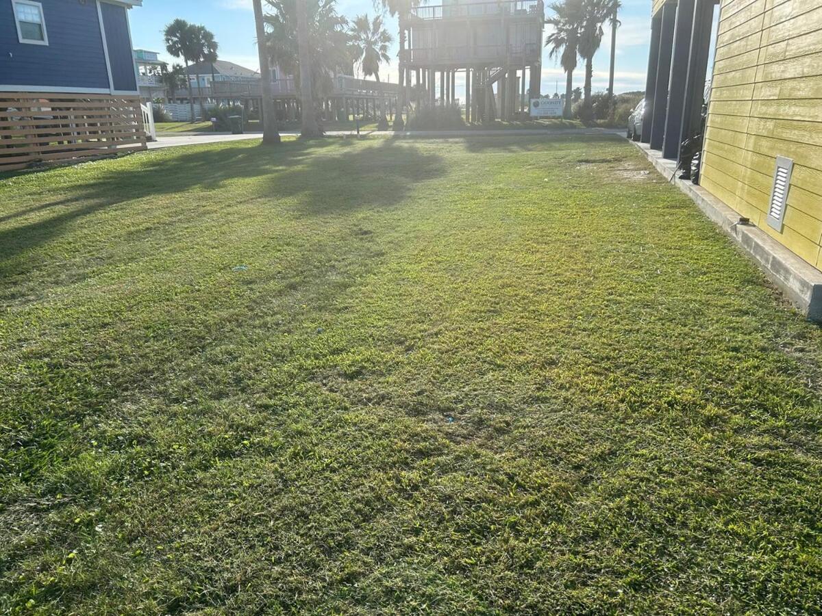Leola Place * Galveston