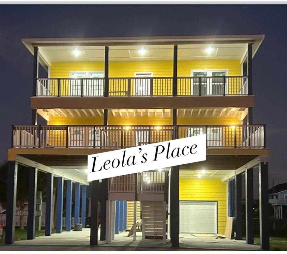 Leola Place