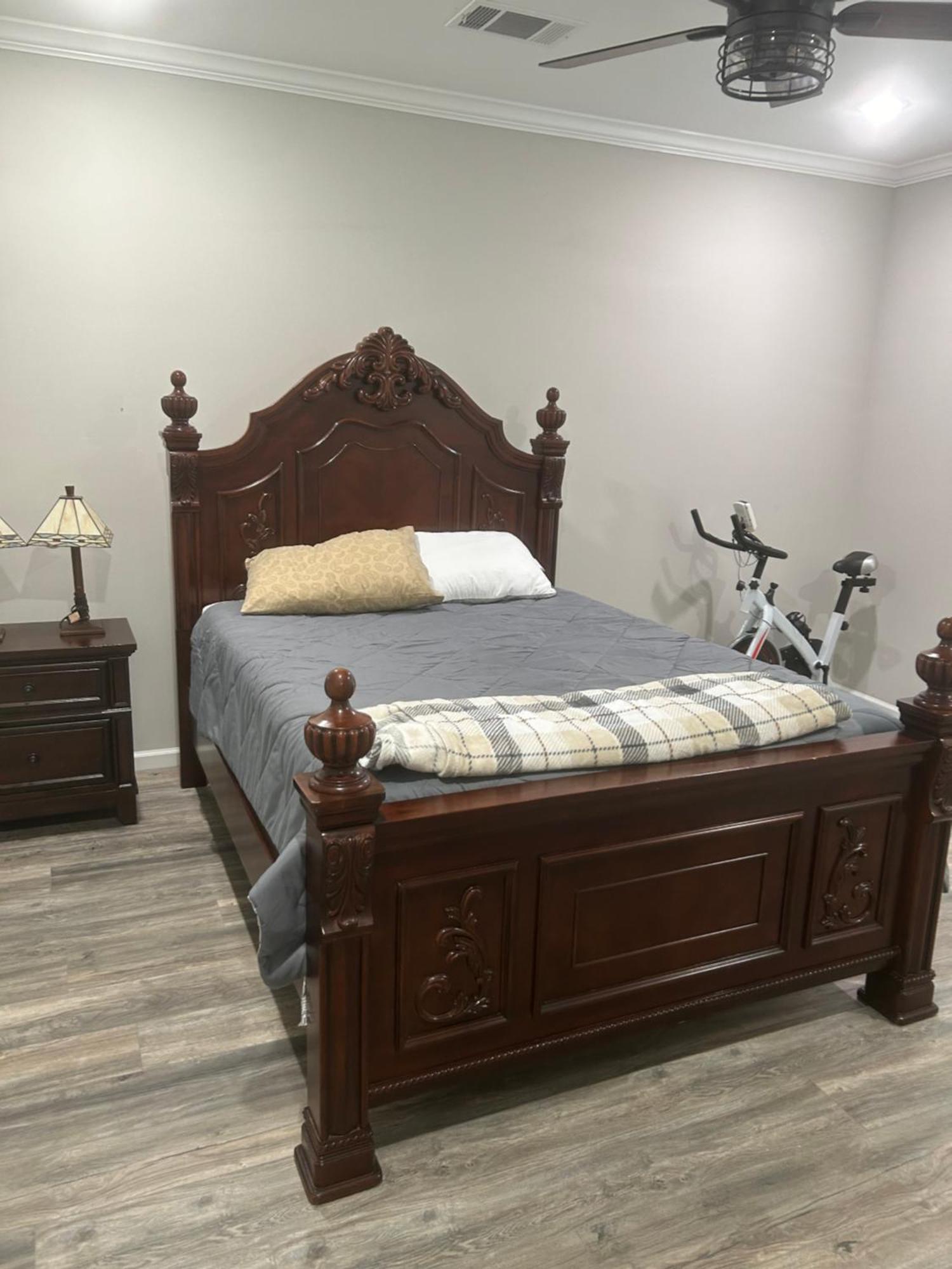 Holiday home Leola Place *